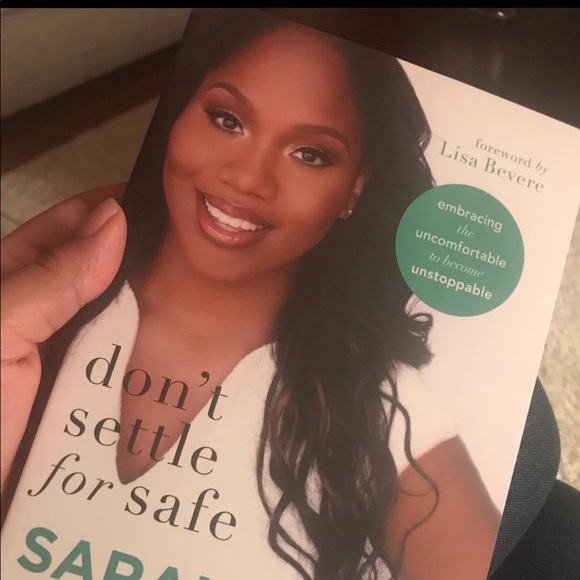 Meet your Posher, Alexis - Picture 1 of 1